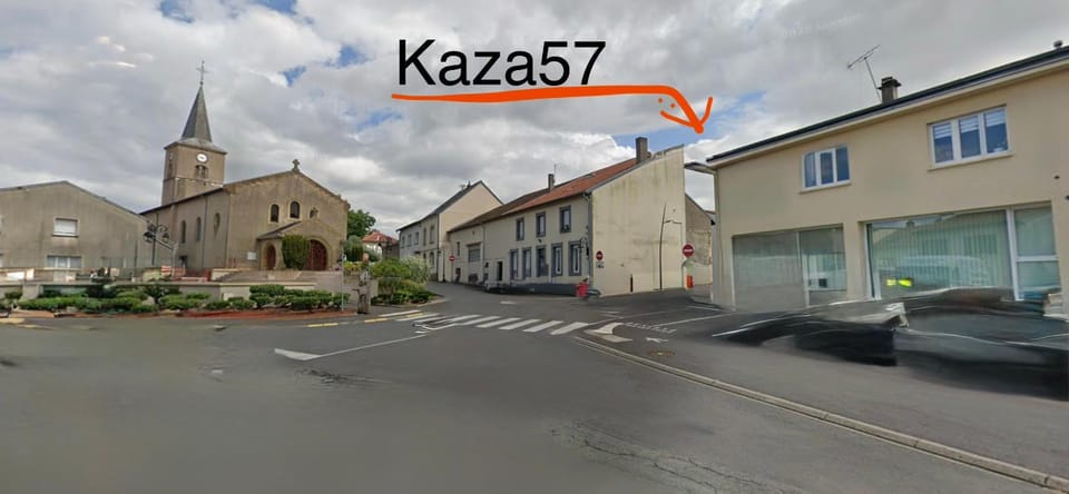 Appart orange 25 m2 neuf RDC Apartment hotel in Grand Est