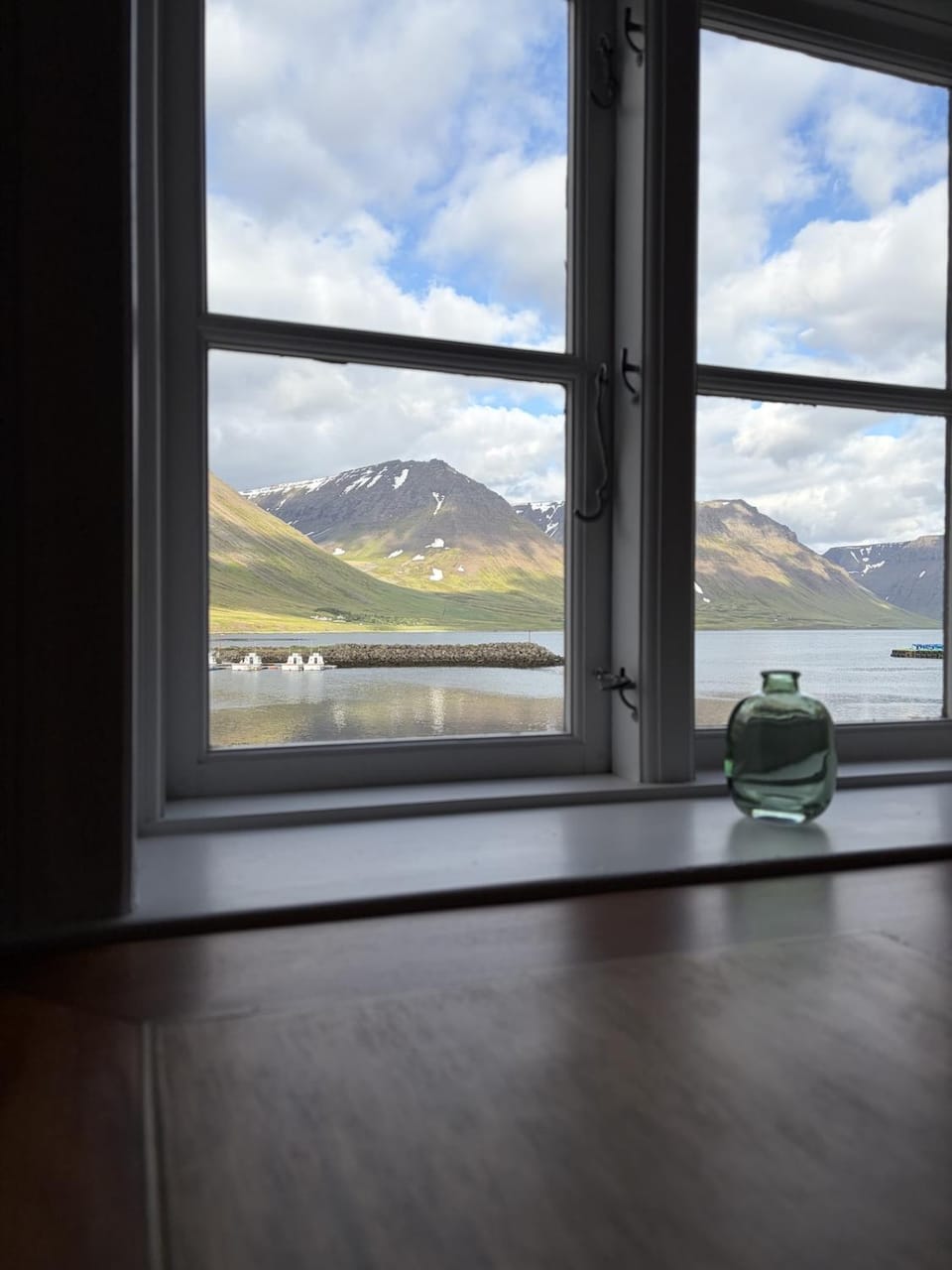 Cozy Home with Breathtaking Mountains and Sea Views Apartment in Iceland