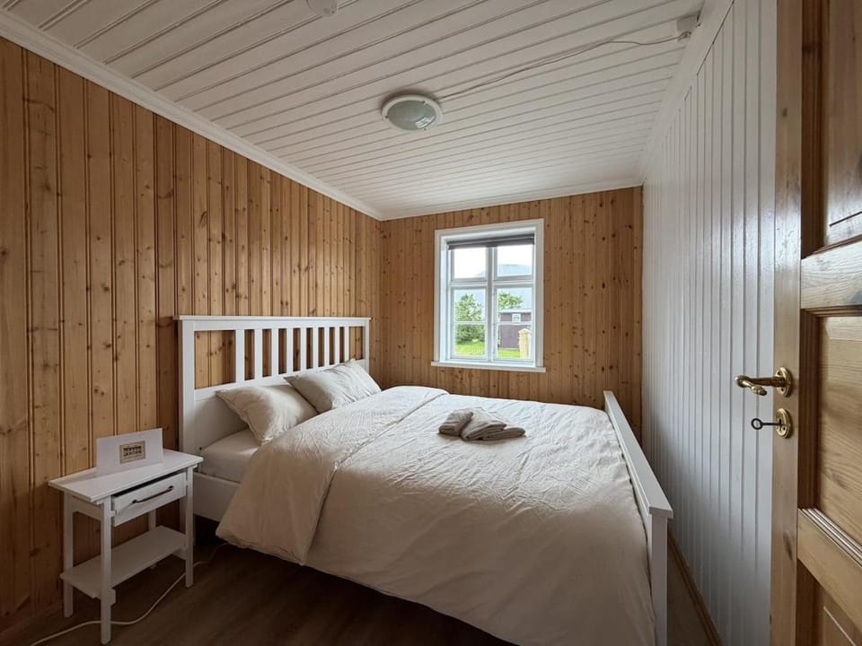 Cozy Home with Breathtaking Mountains and Sea Views Apartment in Iceland