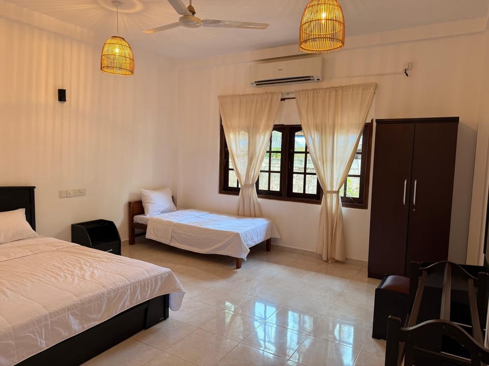 Yolo Bed and Breakfast in Ahangama