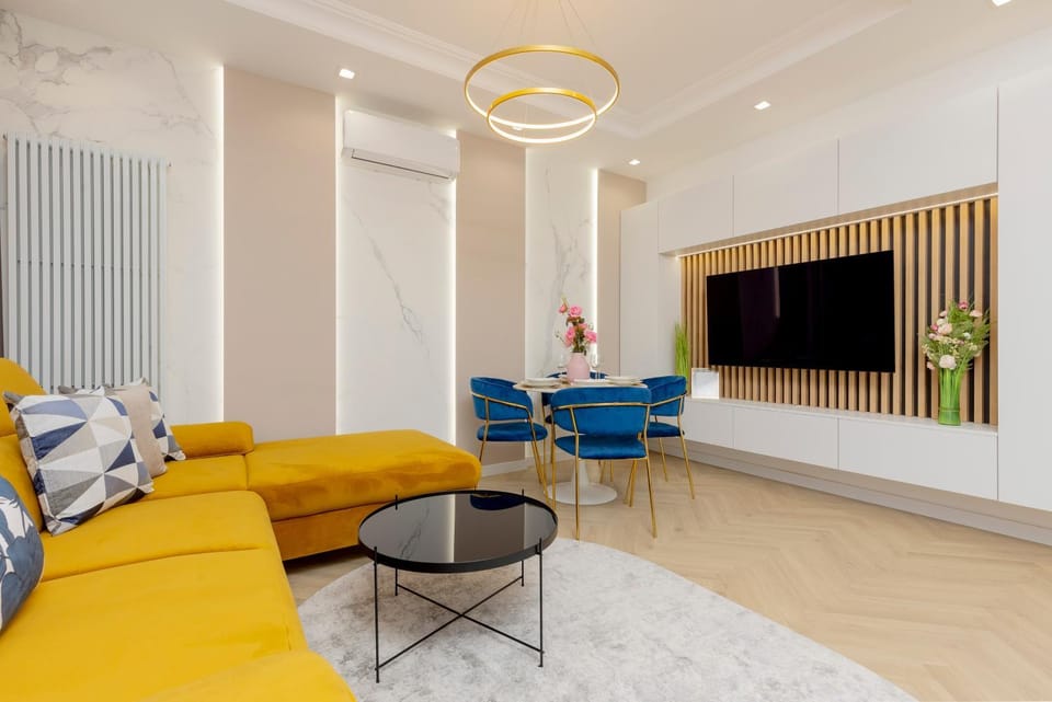 TV and multimedia, Living room, Seating area