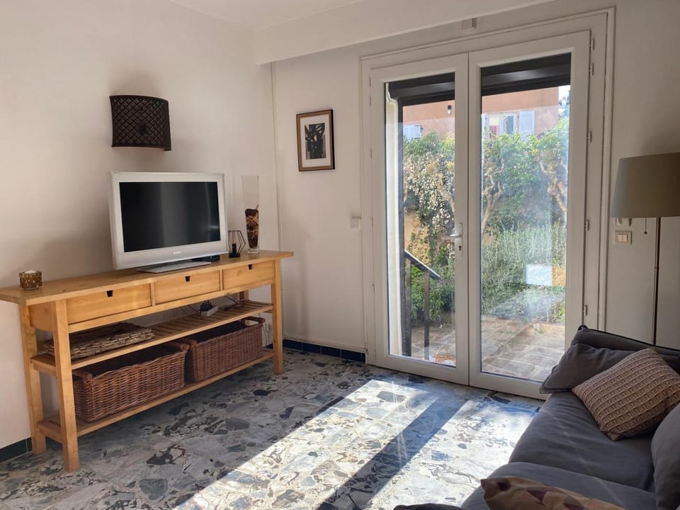 Appartement lumineux Apartment in Bormes-les-Mimosas