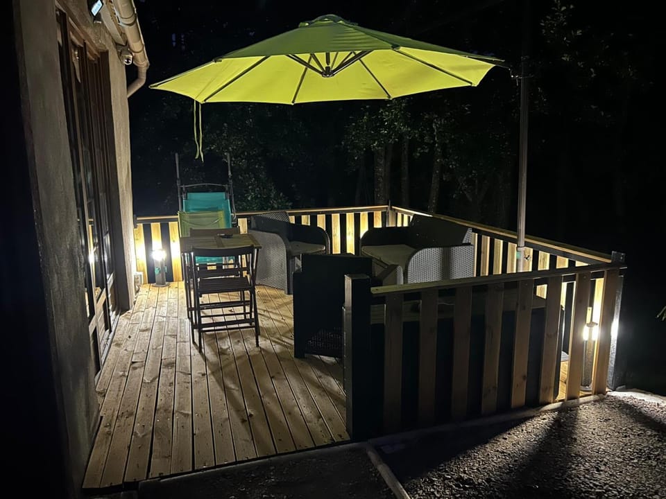 Patio, Night, Dining area