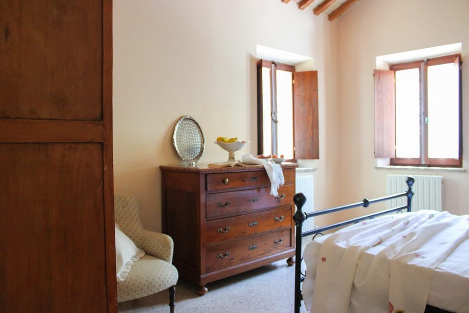 Bed, Photo of the whole room, Bedroom, wardrobe, air conditioner