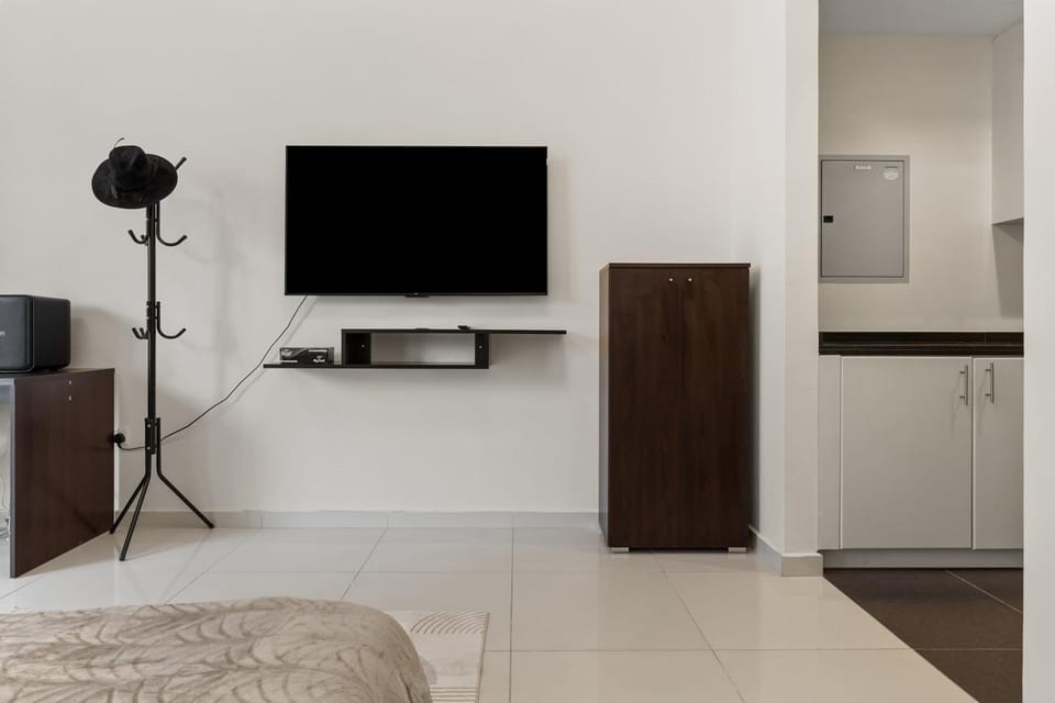 Stylish Studio in DAMAC Hills with Pool Gym & Balcony Apartment in Dubai
