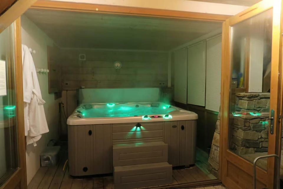 Hot Tub