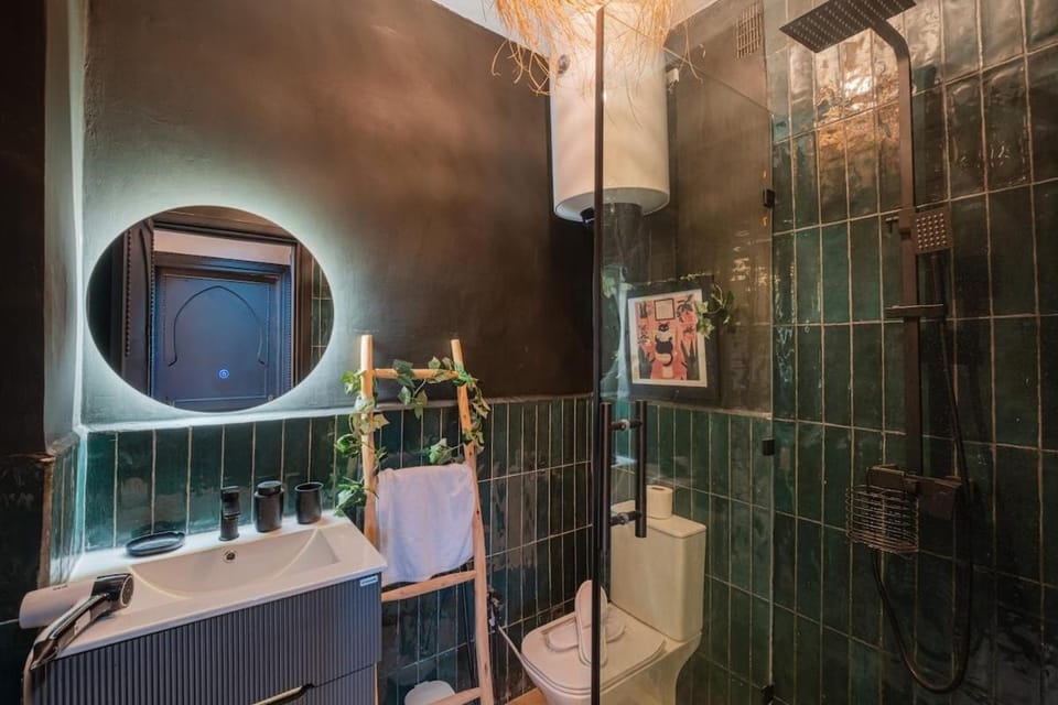 Riad-Style Studio, Fast Fiber, Private Parking Apartment in Marrakesh
