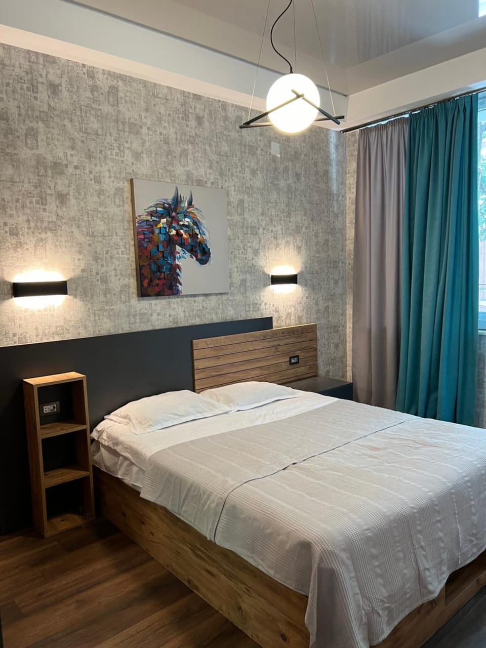 Bed, Photo of the whole room, Bedroom