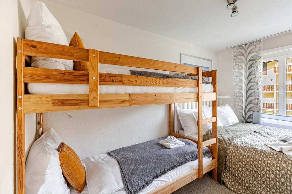 Bedroom, Family, Family, Family