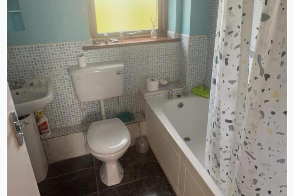 Toilet, Bathroom, Bath