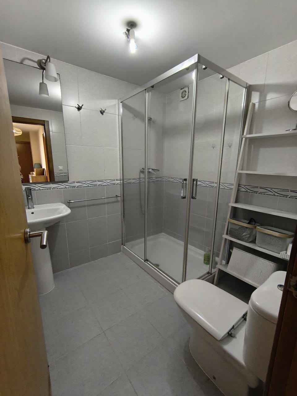 Shower, Bathroom