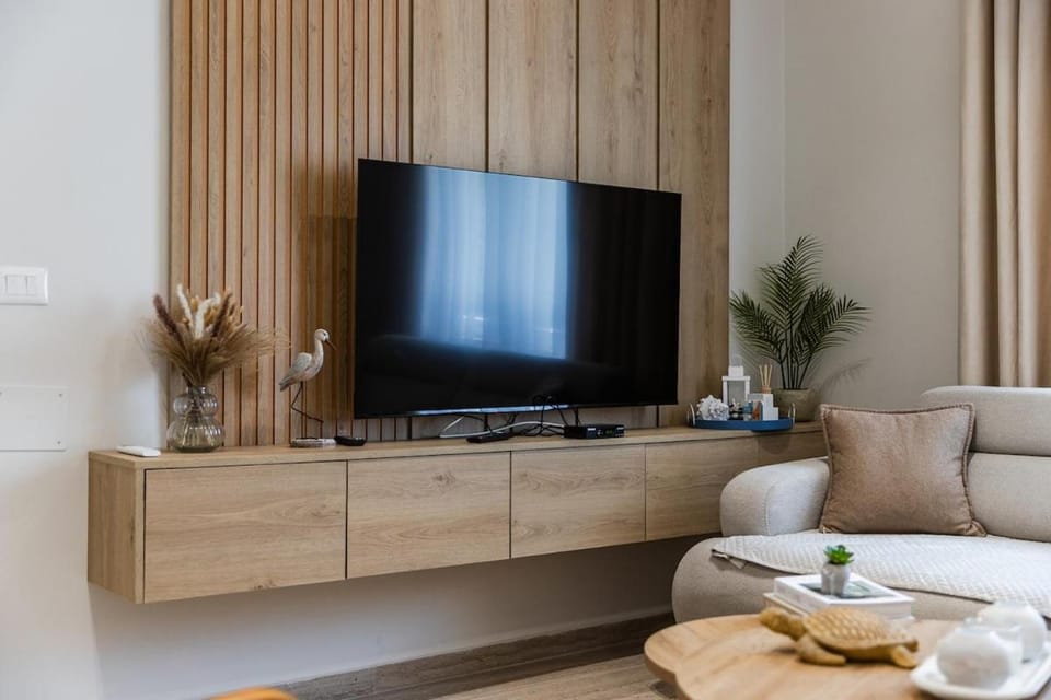 Loen Modern Seaside 3BR Apartment by PikHost Apartment in Tirana County, Albania