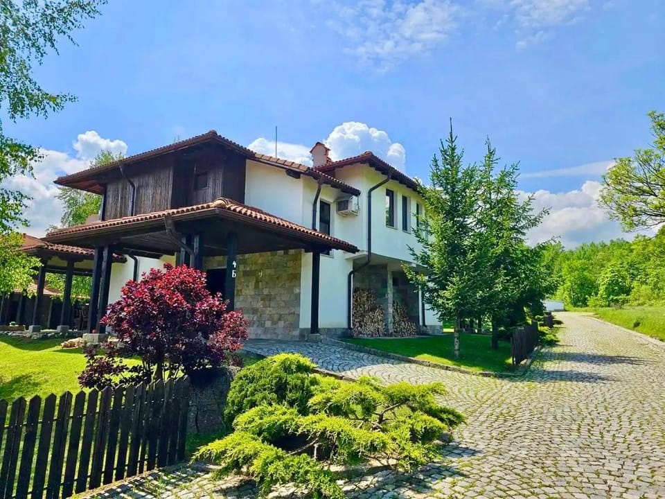 Villa Foresta House in Bulgaria