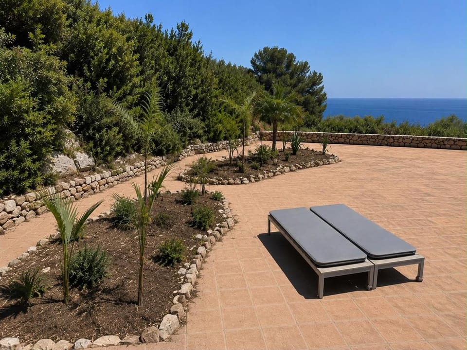 Sea View Studio new renovated with terace and free parking Next to the Beach Carmenes del Mar Apartment in Costa Tropical