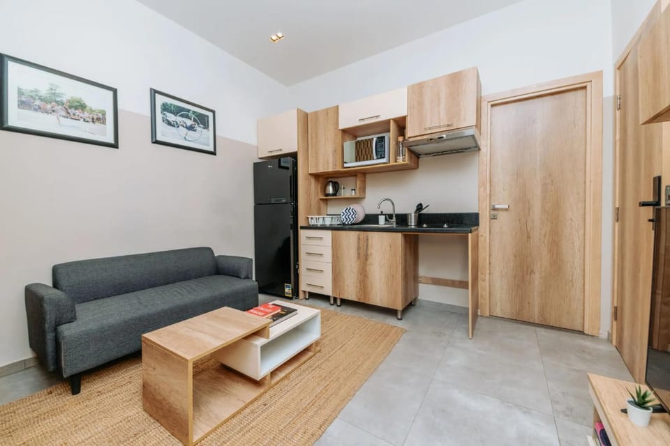 Kitchen or kitchenette, Living room