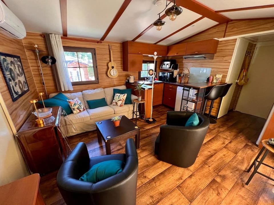 Le 423 du Domaine de Marcilly, Piscine, calme et nature Chalet in Normandy