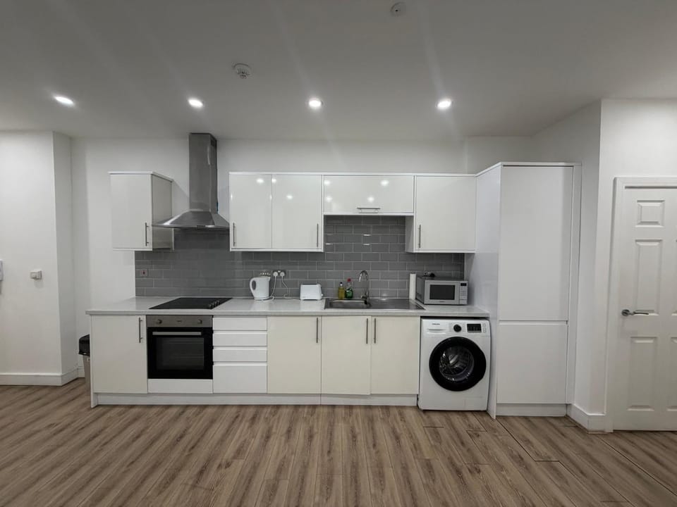 Deluxe 2-BDR Apartment Apartment in Wolverhampton