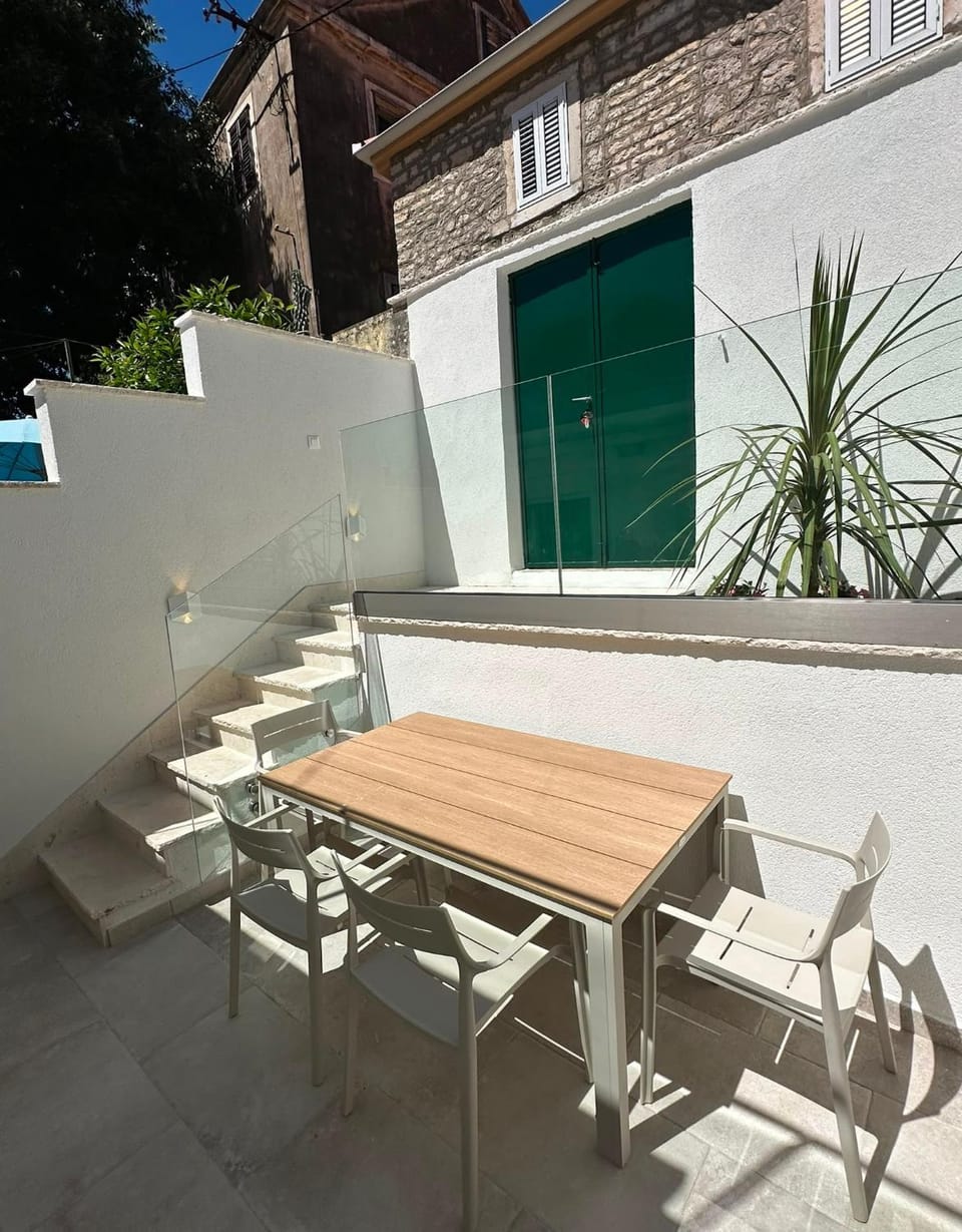 Apartment Dolce by DuBooker Apartment in Dubrovnik-Neretva County