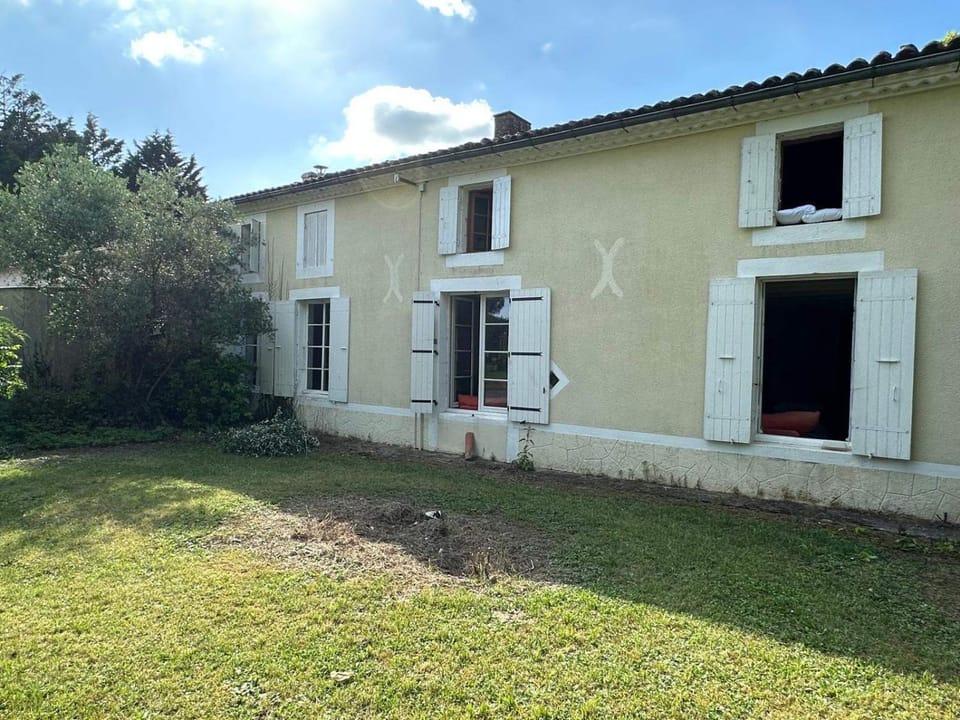 Farmhouse sleeps 12 - Pool Table Tennis Parking House in Nouvelle-Aquitaine
