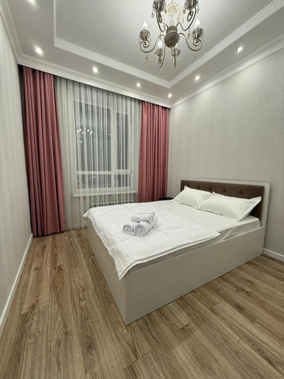Просторные уютные апартаменты возле Спортивных комплексов Apartment in Kazakhstan