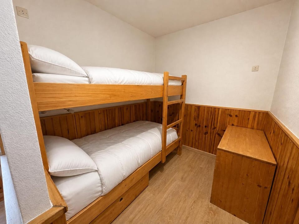 bunk bed