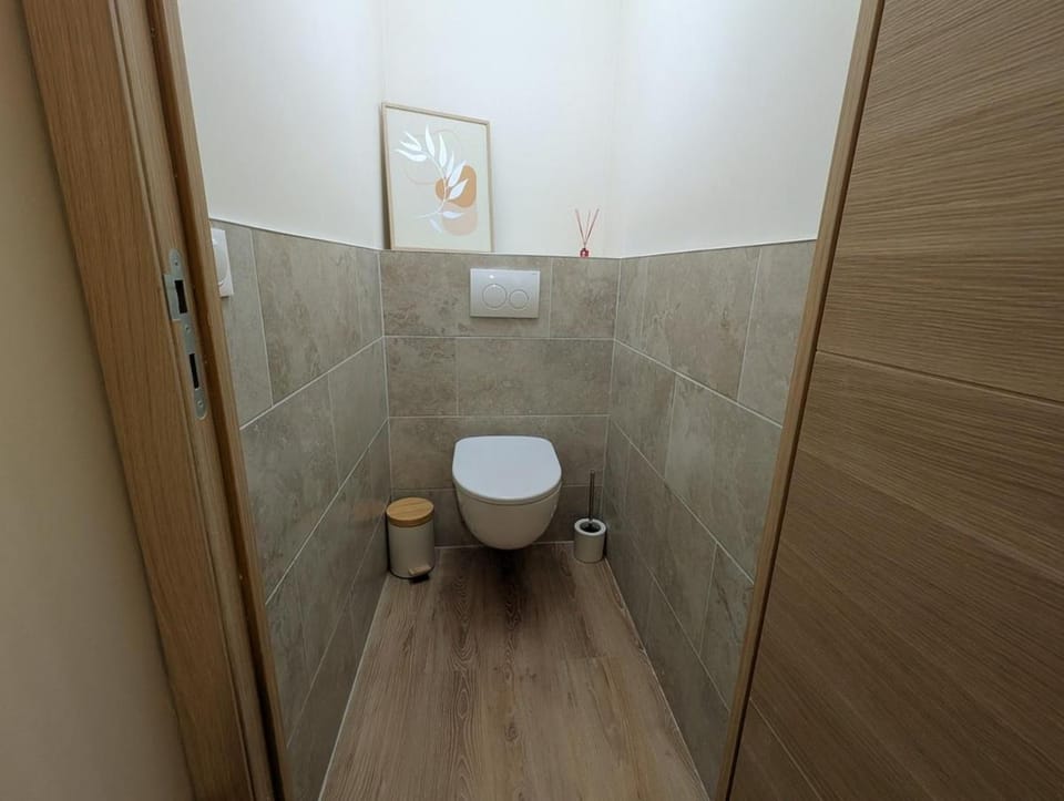 AC - 3-Bedroom - Disney 15 min - Paris 30 min Apartment in Torcy