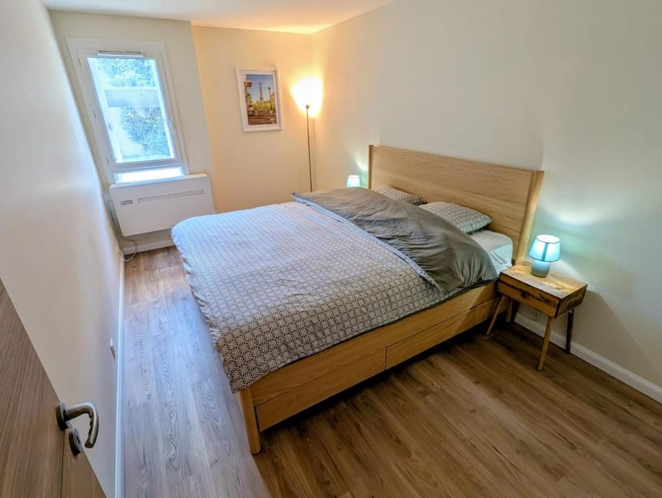 AC - 3-Bedroom - Disney 15 min - Paris 30 min Apartment in Torcy