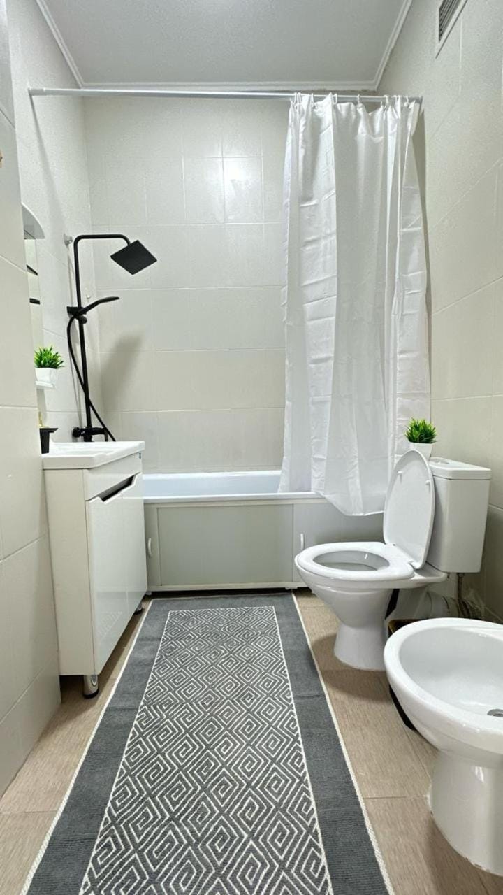 Шикарные апартаменты в лучшей локации Apartment in Kazakhstan