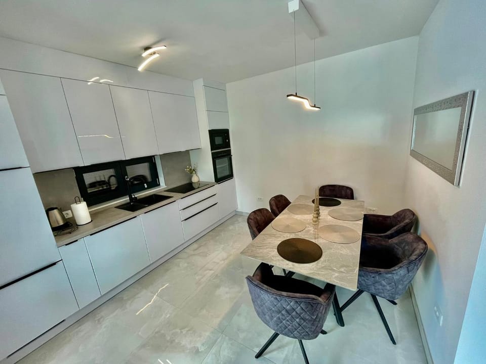 Kitchen or kitchenette, Dining area, stove, kitchen