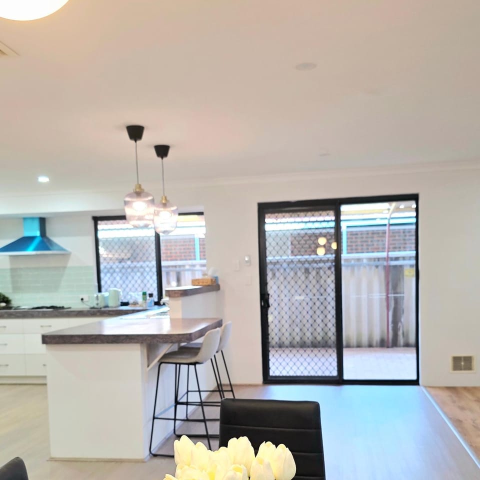 Comfy rooms Near the perth airport Vacation rental in Perth
