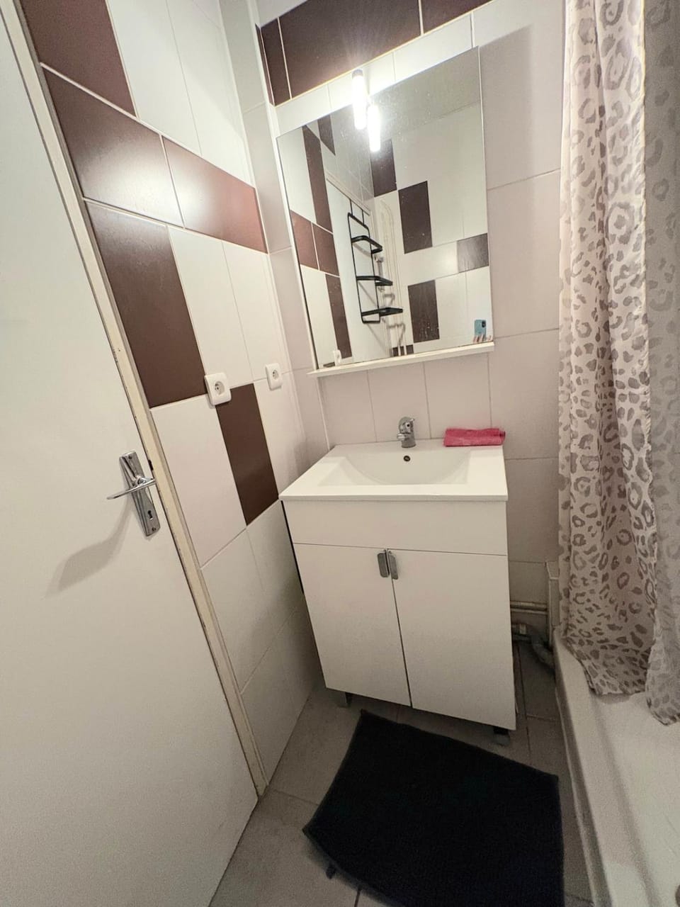 Cozy Air-Conditioned Apartment with Balcony & Panoramic View Apartment in Perpignan