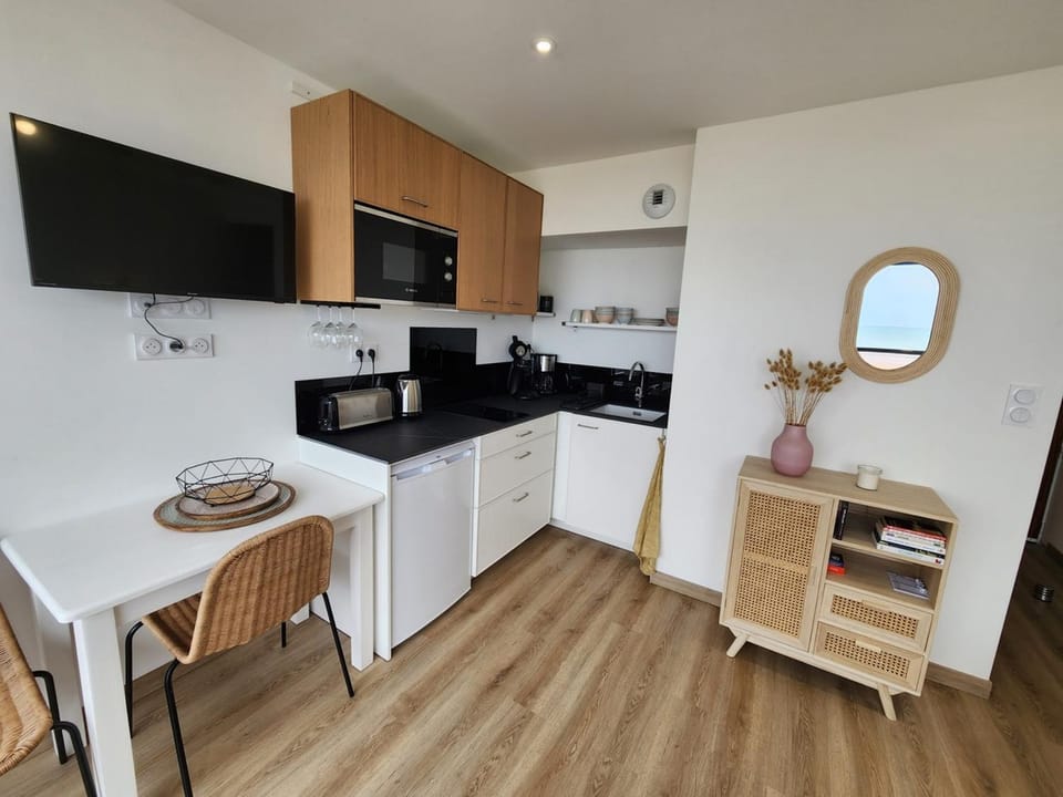 Studio avec vue mer - 2 pers. - FR-1-652-69 Apartment in Saint-Jean-de-Monts