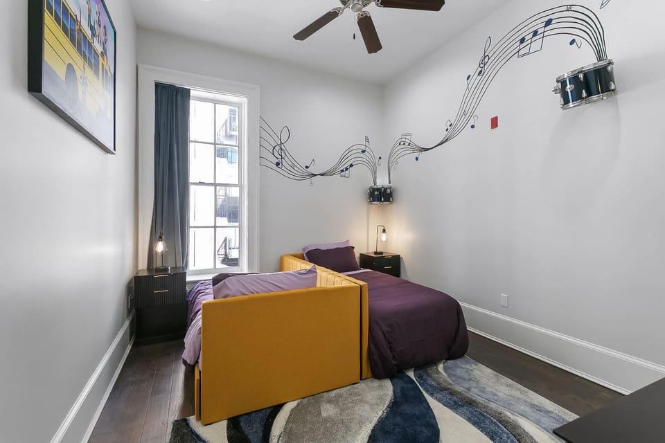 Authentic NOLA Brass Suite Ideal for Family Bed and Breakfast in French Quarter