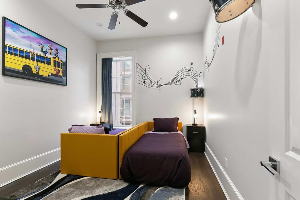 Authentic NOLA Brass Suite Ideal for Family Bed and Breakfast in French Quarter