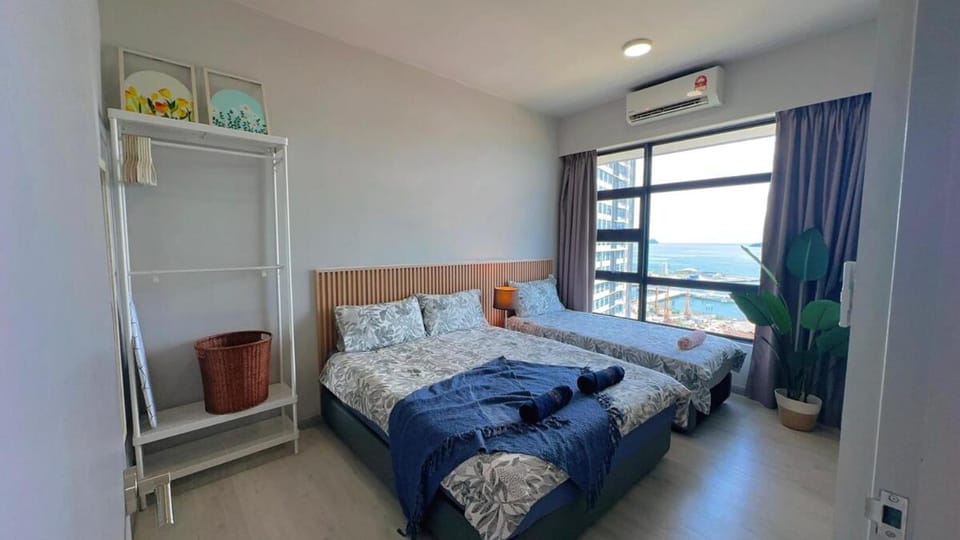 Bed, View (from property/room), View (from property/room), Bedroom, Sea view, Sea view