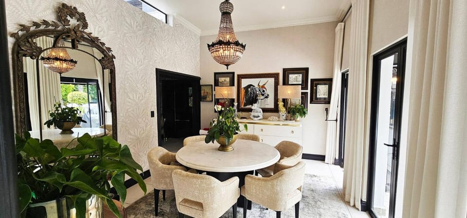 Decorative detail, Dining area
