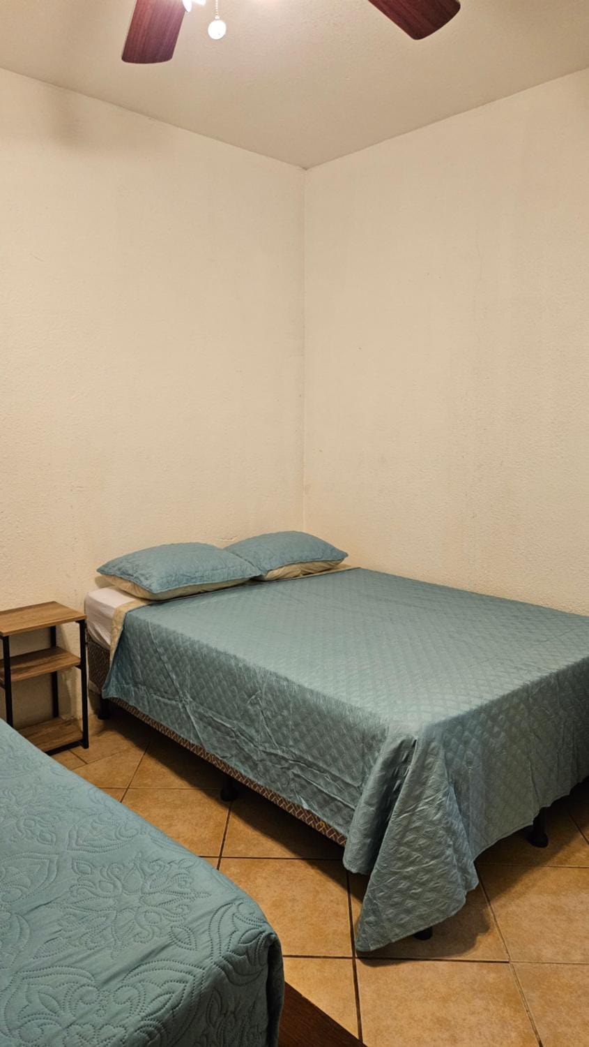 West End Triple Room with Private Bathroom Vacation rental in West End