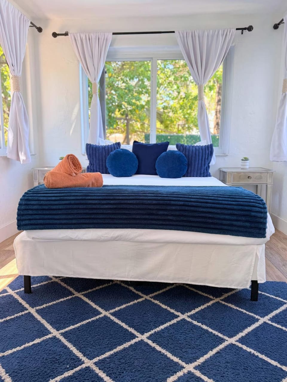 Villa Veloria, Spacious 8BR Oasis with Private Pool Villa in Miami Shores