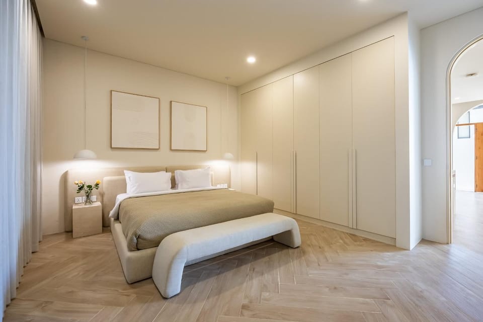 Bed, Photo of the whole room, Bedroom, wardrobe