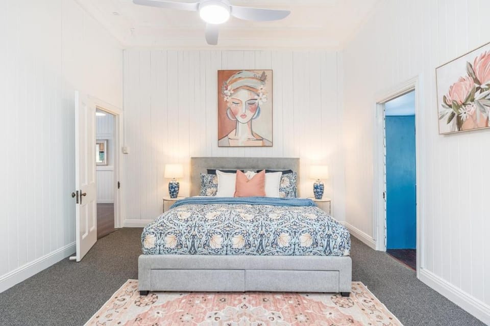 Queenslander By The Bay - Provincial Coastal Escape House in Hervey Bay