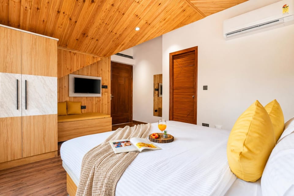 ELIVAAS Signature Kosh Villa with Private Balconies & Panoramic 360 Mountain Views Villa in Himachal Pradesh