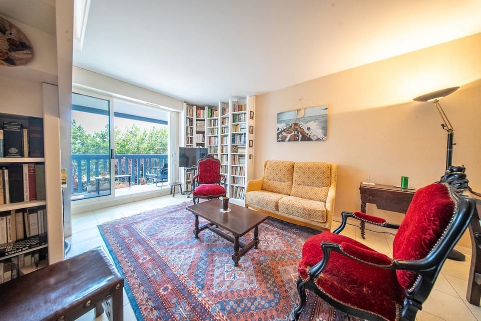 Grand Appartement Familial Vue Port avec Piscine Apartment in Arzon