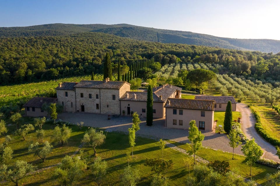 Property building, Facade/entrance, Spring, Day, Neighbourhood, Natural landscape, Bird's eye view, Summer, Garden, View (from property/room), Other, Other, Decorative detail, Autumn, On site, Garden view, Mountain view, Area and facilities, Area and facilities, Seasons, Time of day, Location, Sunrise, Sunset