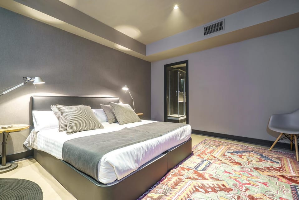 Bed, Photo of the whole room