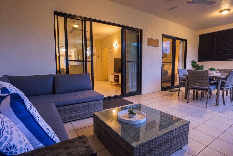 Bayside Harbour Retreat Apartment in Townsville