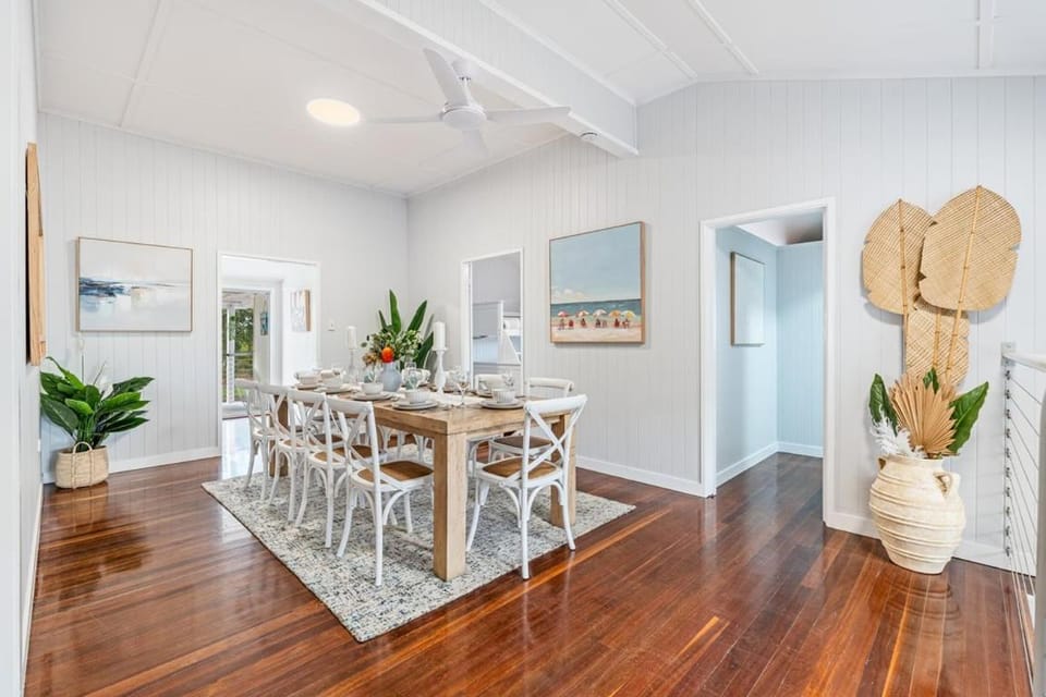 Beachfront Family Splash House - Sleeps 16 House in Hervey Bay