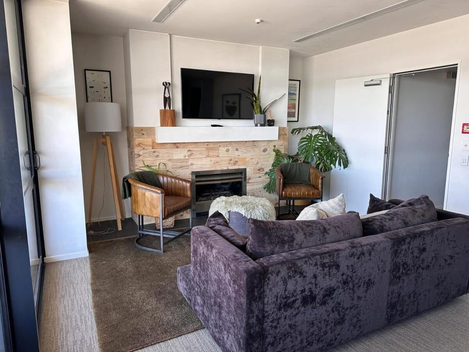 Living room, fireplace