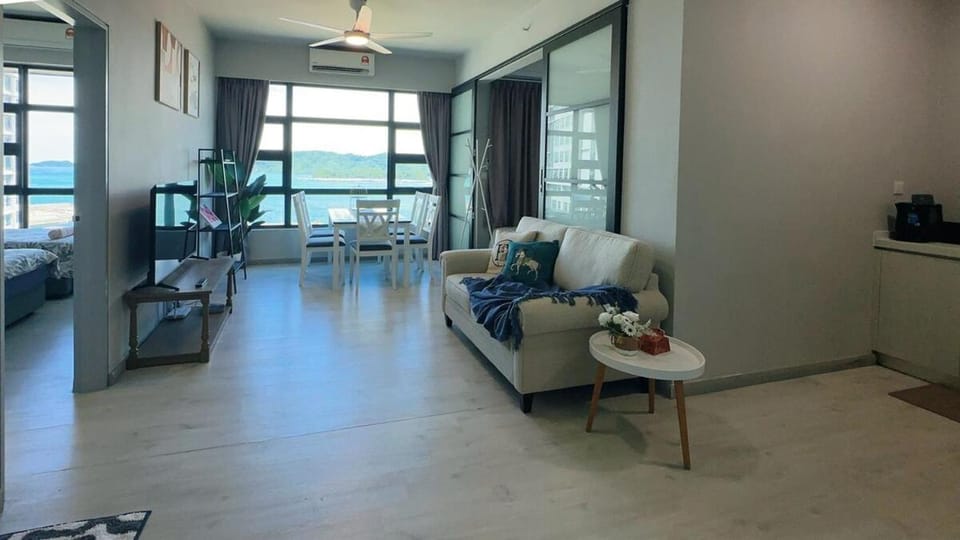 #9 Best SeaView Near Jetty Gaya St Suria Mall- Mango House9 Apartment in Kota Kinabalu