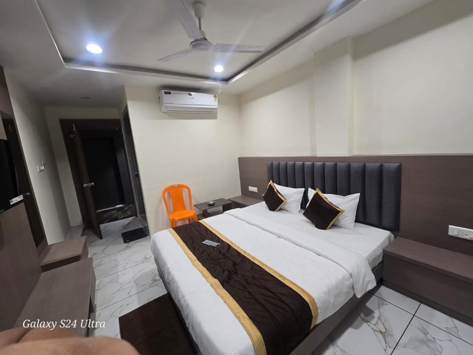 Hotel Saffron Hotel in Vadodara
