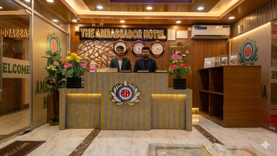 Lobby or reception, Lobby or reception